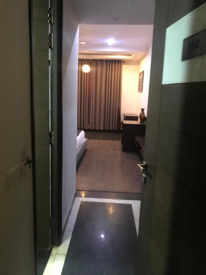 Hotel Crimson Palace Agra  Bagian luar foto