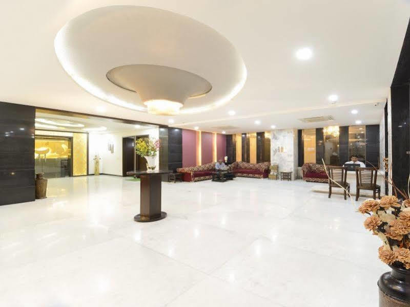 Hotel Crimson Palace Agra  Bagian luar foto